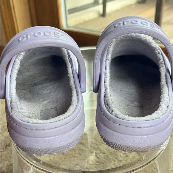 Crocs Women's Vaya Lined Clog. Lavender Fuzzy Slippers Size 7; EUC - Picture 4 of 11